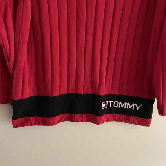 Tommy Hilfiger Men Sz L Red Long Sleeve V-Neck Pullover Heavyweight Sweater - Picture 2 of 9